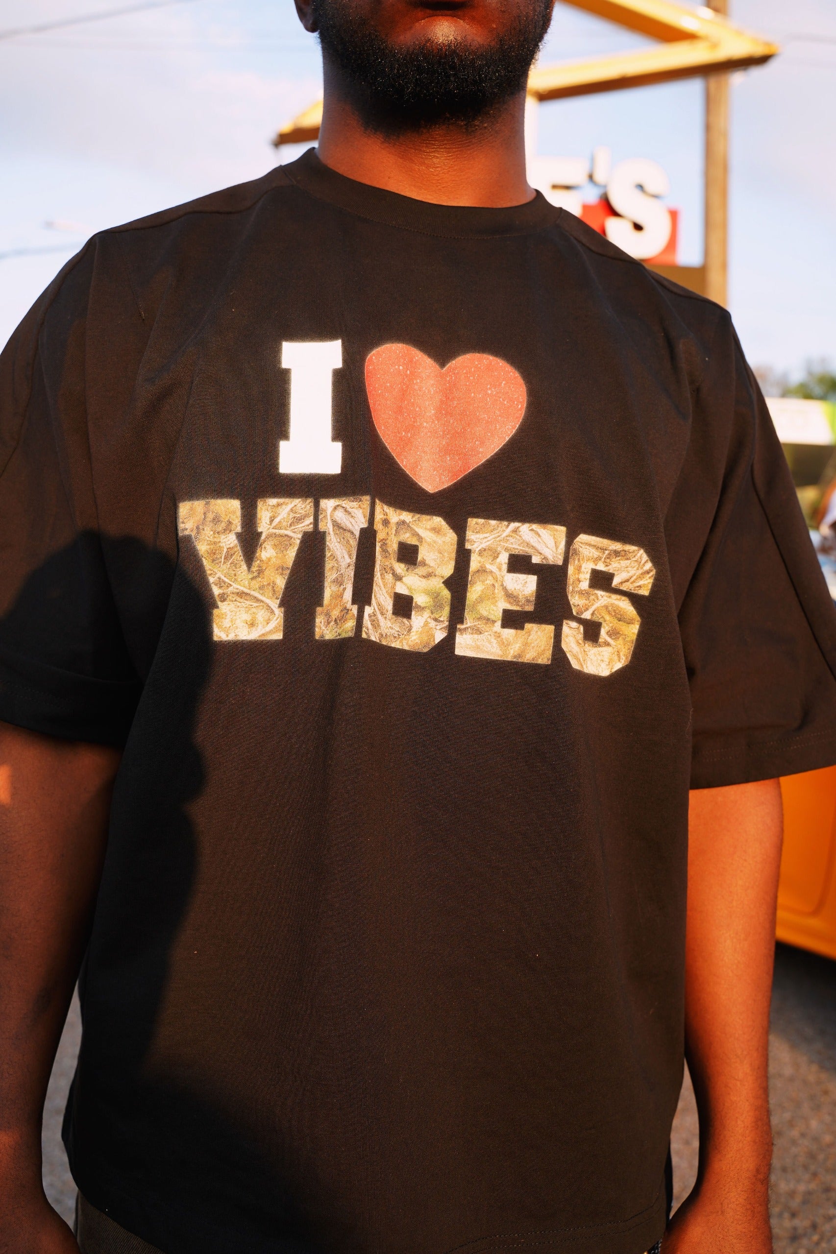 Men’s Vibes Tee – Black